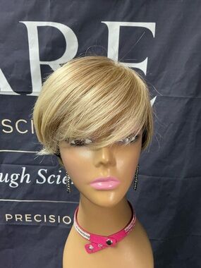 Blonde Short Pixie Wig - Natural Blonde
